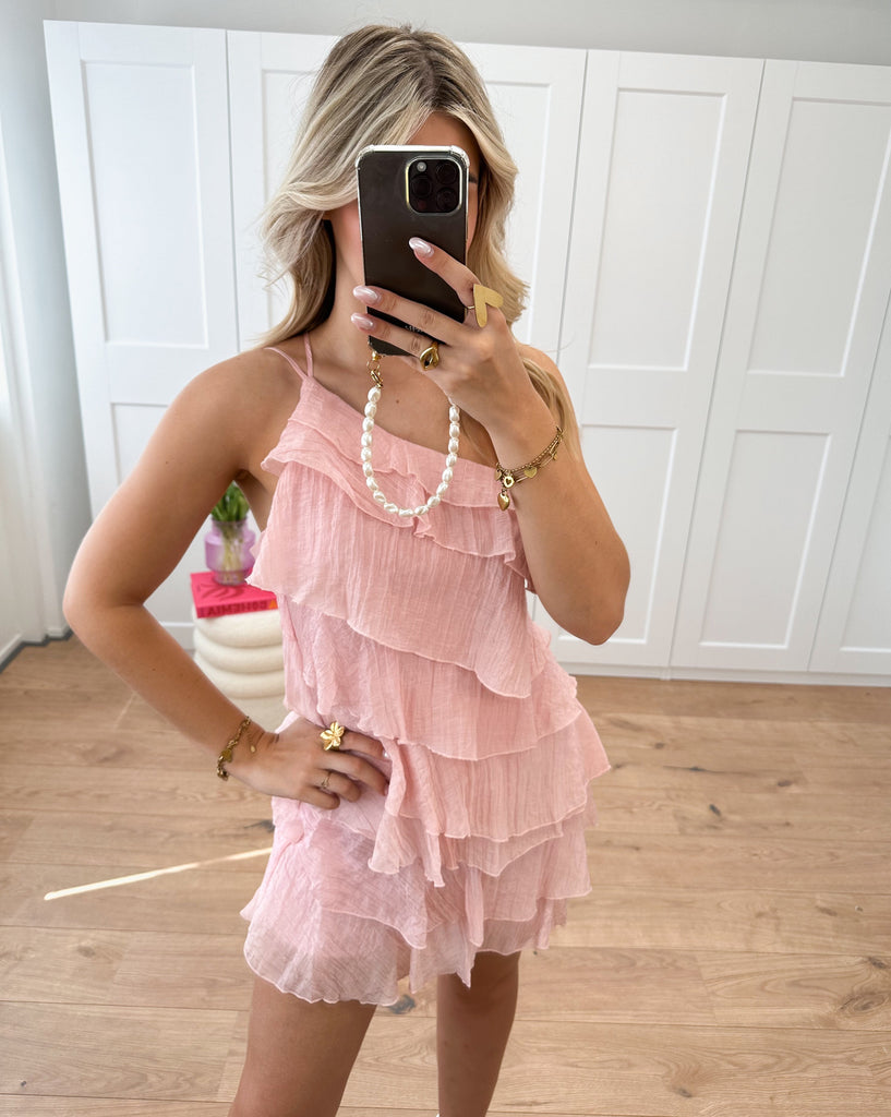 Roze jurkje met ruffles