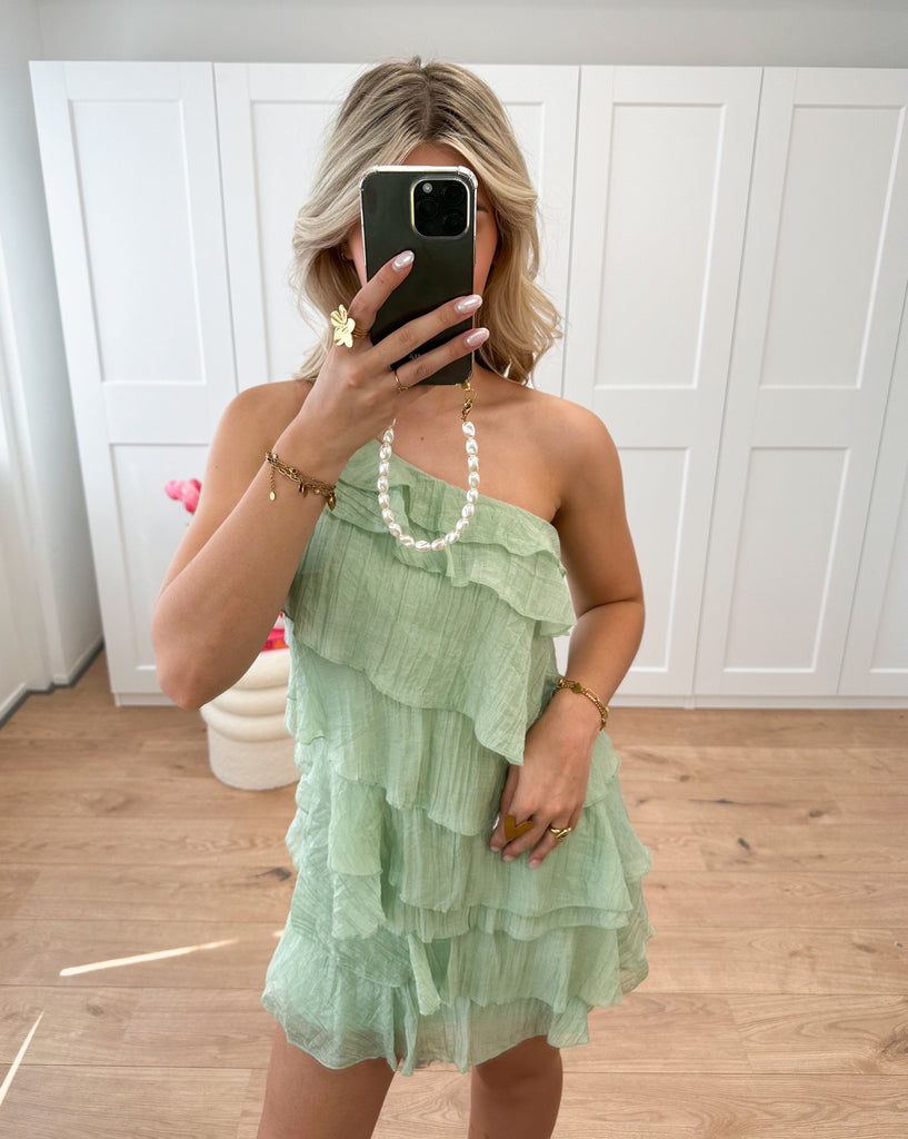 Groen jurkje met ruffles