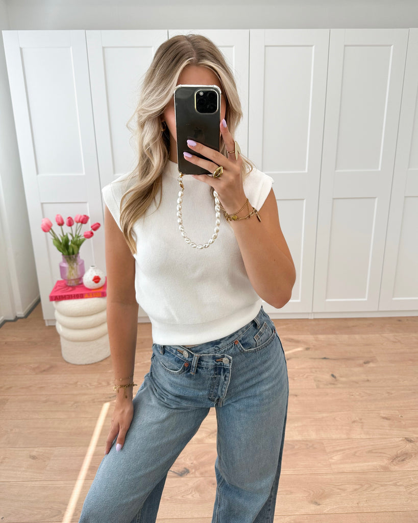 Witte basic top met kap mouwen