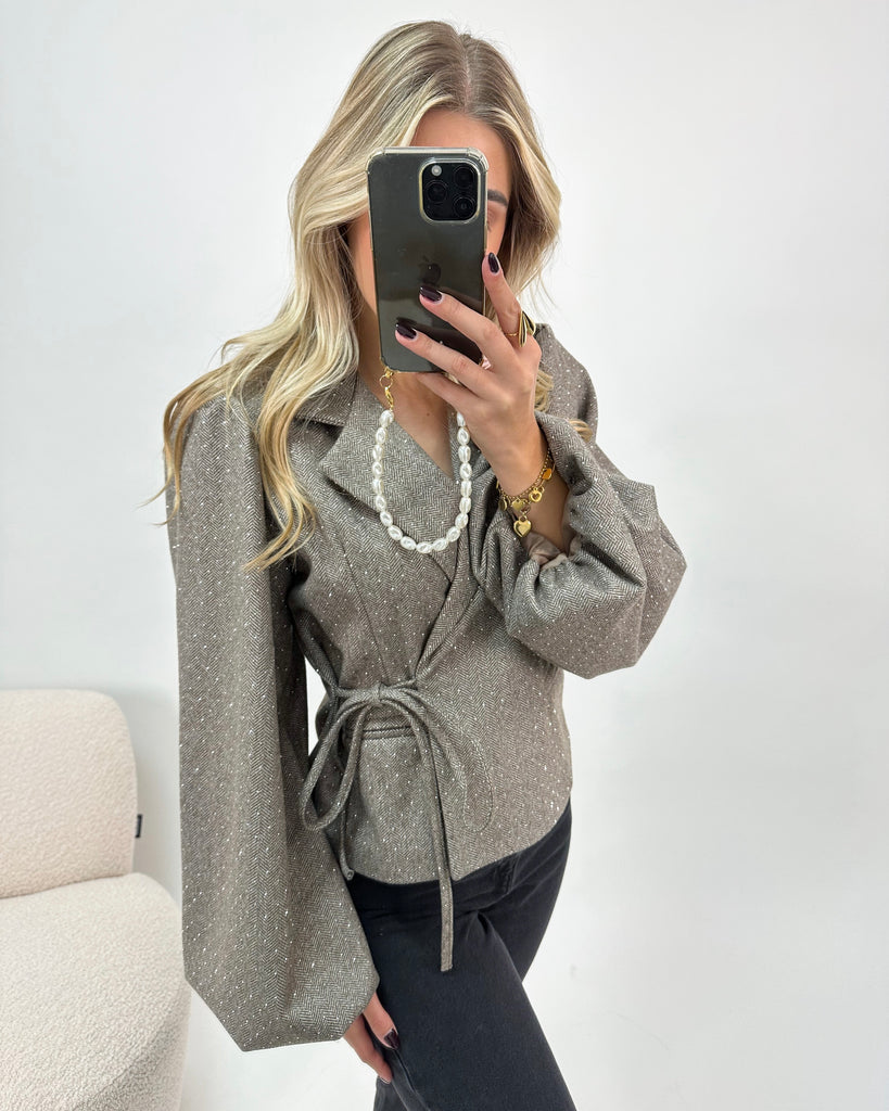 Bruine/taupe strass (glitter steentjes) wrap blazer met strik detail en ballon mouwen