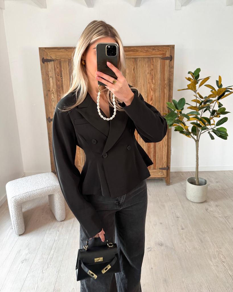 Zwarte getailleerde peplum blazer met knopen